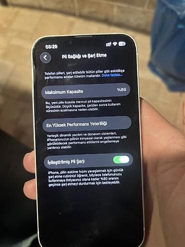 ipone 16e: IPhone 13, Ağ — 4