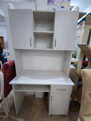 Kompüter masası, Yeni, Açılmayan, Laminat, Dördbucaq masa