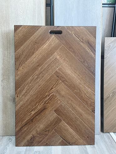 Parket-laminat nümunəsi – “balıqquyruğu” (herringbone) naxışlı, isti — 1