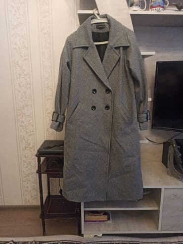 Toy paltarları və aksesuarları: Yenidir. 130 manata alınıb 100 manata satılır. Yalnız 1 dəfə — 2