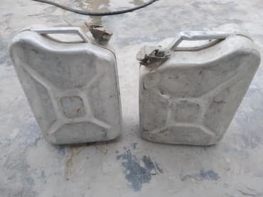 taxtlarin qiymetleri: Kanistir 20lt qiymet birine aidi ikisin goturen endirim — 2