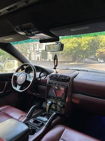 Porsche Cayenne: 3.2 л | 2005 г. 312985 км Внедорожник — 5