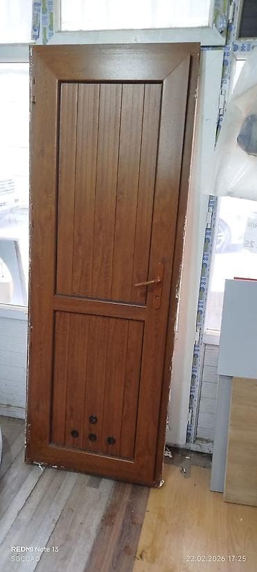 İşlənmiş Plastik qapı Naliçnik ilə, Zəmanətli, Ödənişli quraşdırma, Ünvandan götürmə, Ödənişli çatdırılma