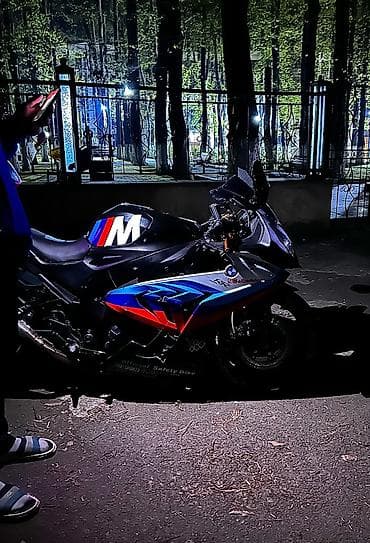 2008 ford transit: BMW - BMW S1000RR, 400 sm3, 2023 il, 10000 km — 1