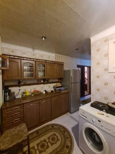 şəhər bağları mənzil satılır: Bakı, 4 otaqlı, Köhnə tikili, m. Neftçilər, 101 kv. m — 12