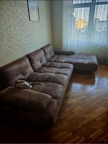Divan 
250azn
9cu mkr 6298 leli