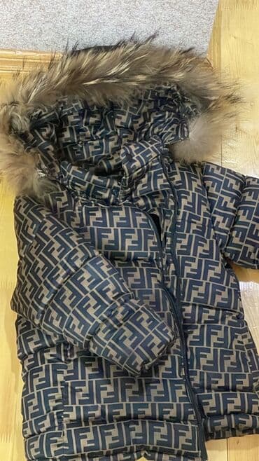 рост 92 см какой возраст: 2-3 yaş üçün Fendi qalın kurtka. premiumdur baha alınıb deffekti yoxdu — 2