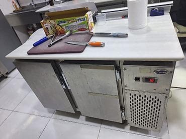 Sənaye mətbəxi üçün soyuducu iş masası və paslanməz * Zont 590azn — 2