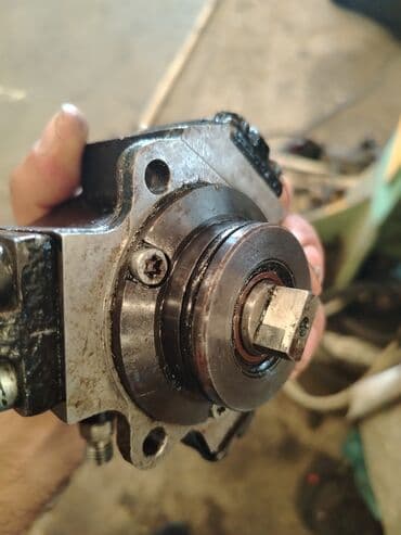 05 karbirator: 2.2 2.7cdi yanacaq nasosu, ideal, 0102522287, baki catirma var — 3