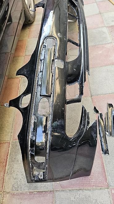 opel zafira a: Ön, Mercedes-Benz 210, 2000 il, Ünvandan götürmə — 3