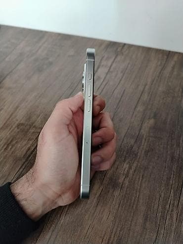 kondisoner islenmis: IPhone 15 Pro, 128 GB, White Titanium, Simsiz şarj — 4