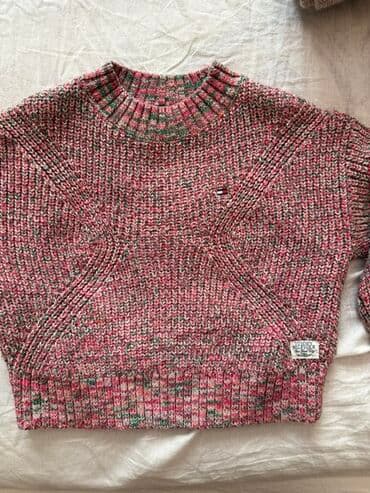 Məktəbli forması: Qalın kofta tommy hılfıgerden baha alınıb,6-8 yaşa qeder — 1