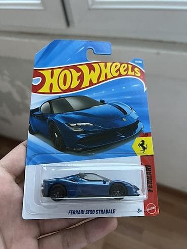 sürücülük kitabı 2024: Ferrari, 2025 il, 1:64, Dəmir — 3