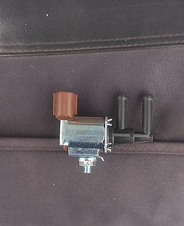 sensor: Mitsubishi sensoru K5T48272 Model: K5T48272 (qutuda K5T48272/Z qeyd — 2