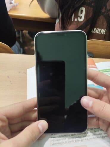 iphone 11 en ucuz qiymeti: IPhone 11, 64 GB, Ağ, Face ID — 3