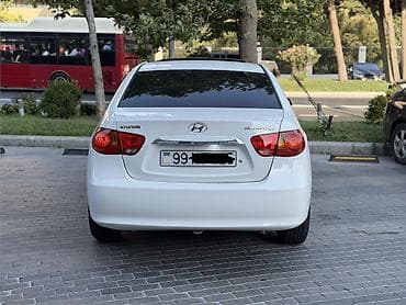 07 peredok: Hyundai Elantra: 2 l | 2009 il Sedan — 9
