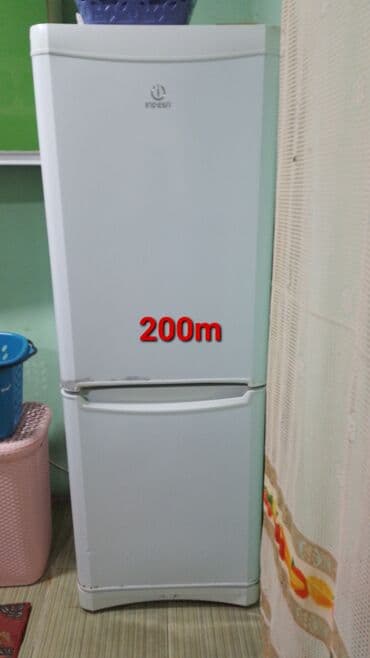 tap az soyuducular: 2 qapılı Indesit Soyuducu Satılır, rəng - Ağ — 1