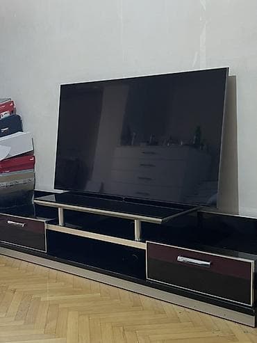 plete: Düz TV altlığı, Polkalı — 2