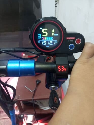 İşlənmiş Elektrik samokat 10", 501 - 750 Vt, > 45 km/s, Pulsuz çatdırılma