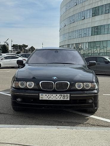 BMW 535: 3.5 l | 2000 il Sedan