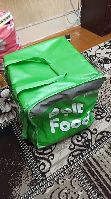 Bolt Food çatdırılma çantası - Rəng: yaşıl, Bolt Food loqolu -