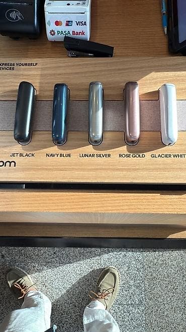 Личные вещи: Ploom Aura – tütün çubuqları üçün qızdırma cihazı Xüsusiyyətlər: - — 3