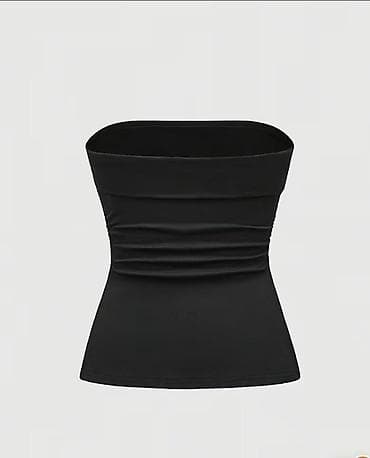 yeni il corablari: Qara strapless top

S ölçü.Geyinilməyib — 1