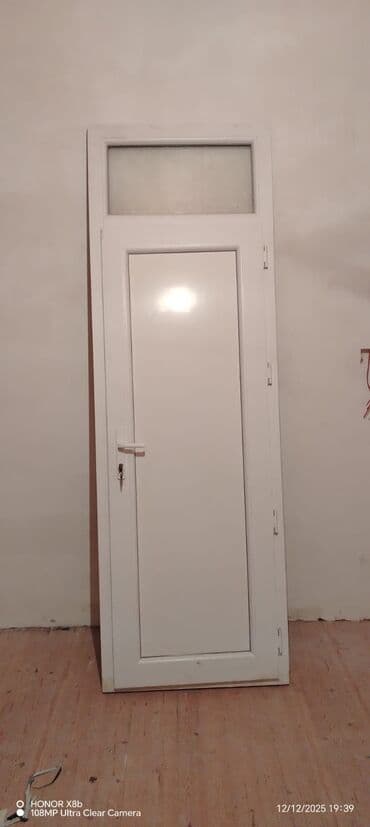 Taxta-şalban: PLASPEN profilindən PVC qapı dəsti - Material: ağ PVC/profil (PLASPEN — 3