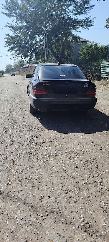 niva satılır: Mercedes-Benz C-Class: 1.8 l | Sedan — 3