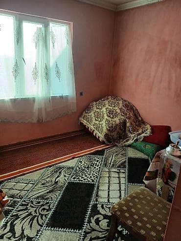gencede ev: Həyətyanı sahəsi və kiçik yaşayış evi - Daş hasarla əhatələnmiş — 8