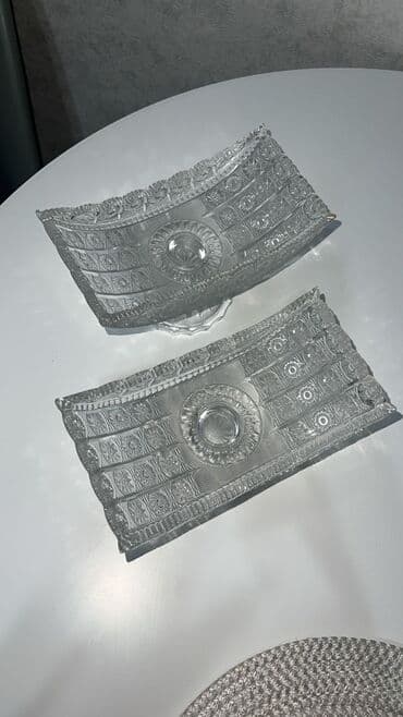 Ofis ləvazimatları: Tort və şiriniyyat qabı, Xrustal — 1