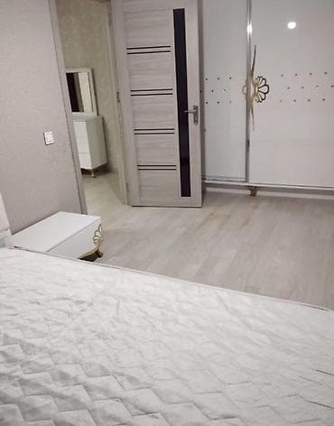 qubada kiraye evler tap az: Kirayə üçün tam təchiz olunmuş mənzil. Plan və otaqlar: - Geniş qonaq — 3