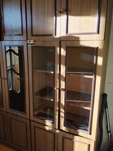 gəncədə yeni tikili bina evləri: Pirborun qarşlsndakl binada 5/5 bir otaq ikiyə düzəlib kirayə verilir — 8