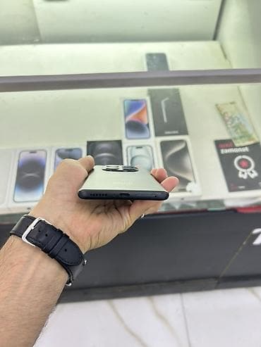 note 8 pro ikinci el: Redmi Note 14 Pro+, 256 GB, rəng - Qara, Zəmanət, Barmaq izi, Simsiz şarj — 6