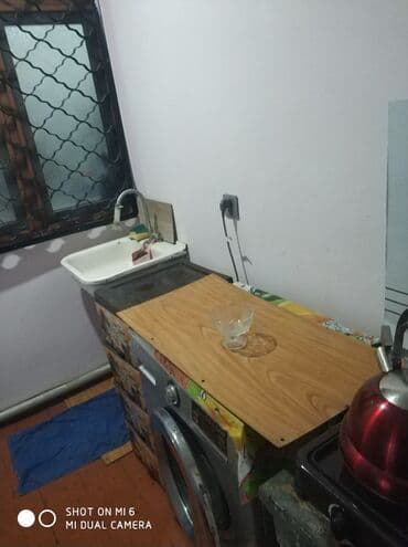 otaq yoldasi agentliyi: 30 kv. m, 1 otaqlı, Qaz, İşıq, Su — 9