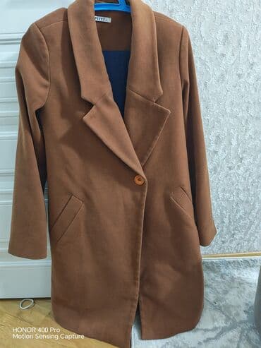 Baş geyimləri: Qadın palto dəsti 1) Koton – qara-ağ xəz desenli (plaid/ələgöz) uzun — 3