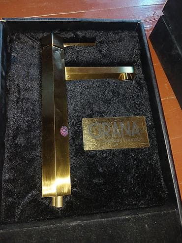 malyutka smes: Grana zavodunun kranları yüksək keyfiyyətli paslanmayan metal sayları — 9