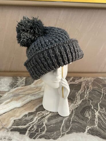 qadin ucun qis papaqlari: Təzədir. Geyinilmeyib. Yundur — 1