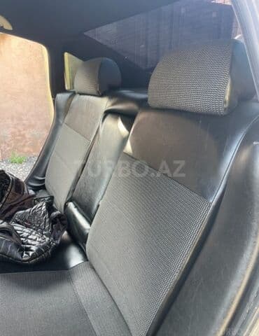 Yağlar və avtokimyəvi maddələr: Volkswagen Passat: 1.8 l | 1997 il Sedan — 6