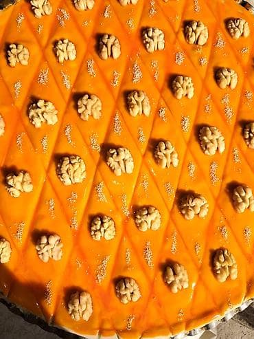 təmiz bal: Şirniyyat: Azərbaycan paxlavası (evdə hazırlanır) 1.500mejmayi 100 az — 2