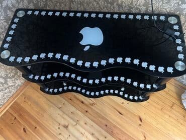 künc rəf: İşlənmiş, Düz TV altlığı, Polkalı, Şüşəli — 2