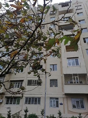 Mənzillər: Bakı, Yeni Günəşli Massiv Q, 3 otaqlı, Köhnə tikili, 80 kv. m — 1
