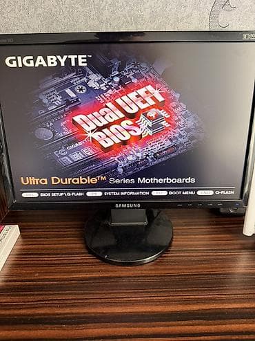 oyun kompüter: Stolüstü kompüter seti Dəst Təcili Satılır!(Monitor,sistem bloku RAM 8 — 1