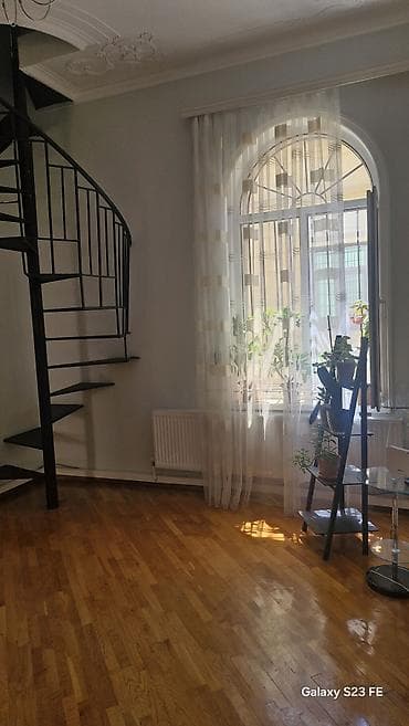 kiridit: Obyekt: Şəhər daxili sakit küçədə yerləşən çoxmərtəbəli fərdi yaşayış — 7