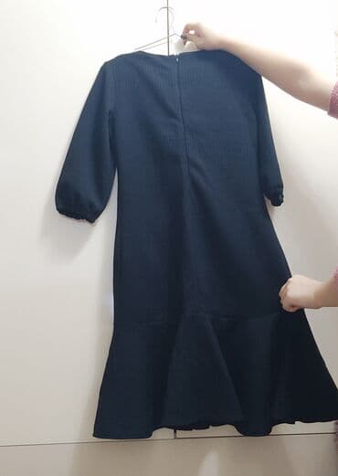 sade donlar: Qara sadə dondur. 1 dəfə (2-3 saat) geynilib. 30 azn-ə alınıb. Qolları — 3