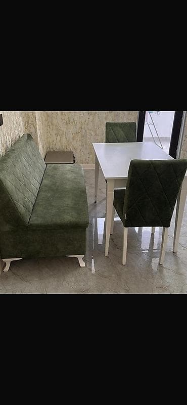 ikinci el termolar: Mətbəx masa dəsti satılır divanı ilə birlikdə cəmi 350₼. Ünvan Xətai — 1