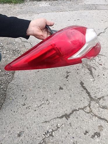 nissan tena: Nissan — 1