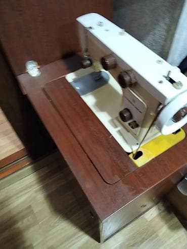 dərzi maşını: Tikiş maşını Chayka, Mexaniki — 2