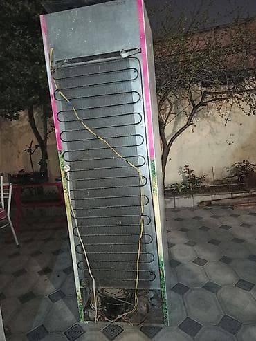 Ticarət tipli şüşə qapılı vitrin soyuducu (tək qapılı) Təkcə Qaz