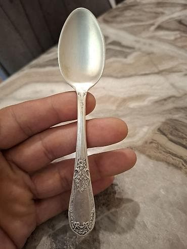 Qaşıqlar: Gümüş örtüklü dekorativ çay qaşığı - Material: gümüş örtük (stildə — 3